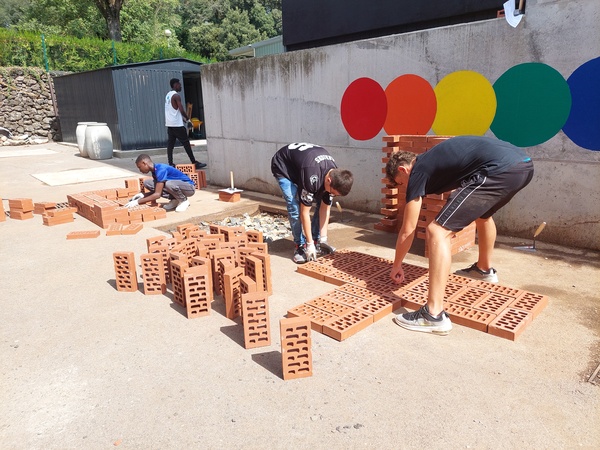 Sabies que a l'Institut La Garrotxa s'hi pot estudiar el Cicle Formatiu de Grau Mitjà de Construcció?