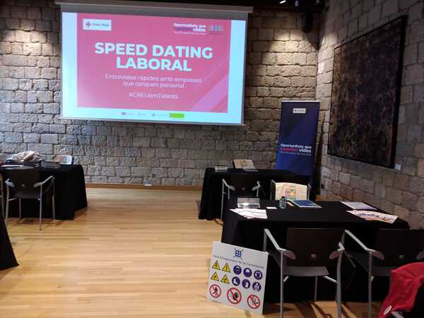 La UEC present a l'Speed Dating laboral