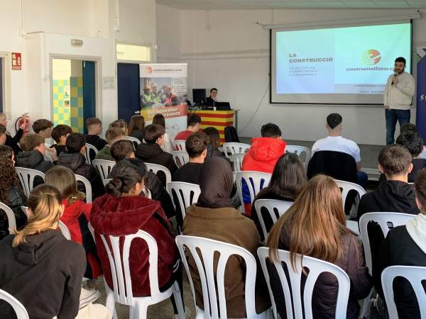 Els constructors busquen futurs professionals entre estudiants d’ESO davant la manca de personal