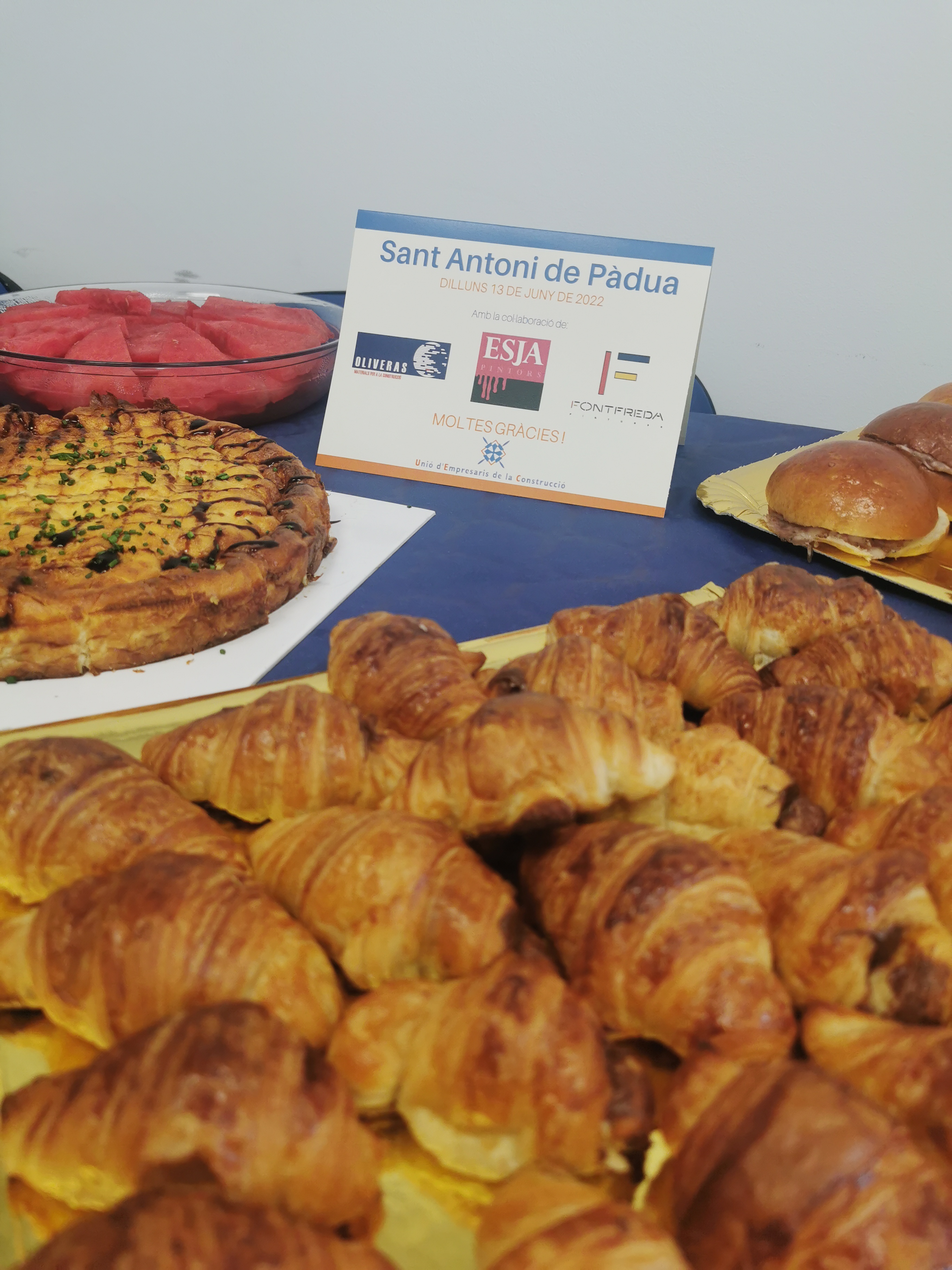 Celebrem St Antoni de Pàdua i la inauguració de la reforma de l'oficina d'Olot
