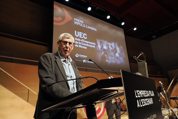 La Cambra de Comerç de Girona reconeix la tasca de la UEC en formació