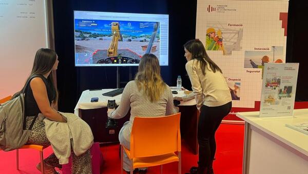La Fundació Laboral de la Construcció de Catalunya va participar per tercer any, en col·laboració amb la UEC de Girona, a EXPOJOVE